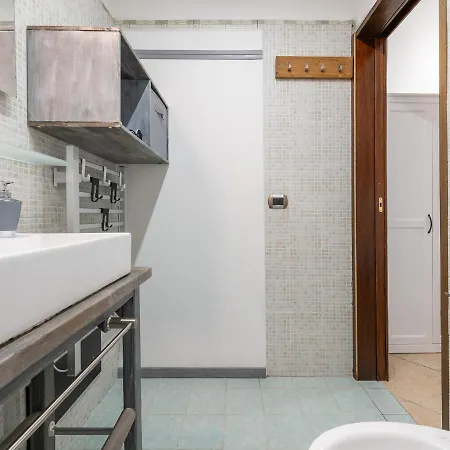 Civico 47 住宿加早餐酒店 卡利亚里